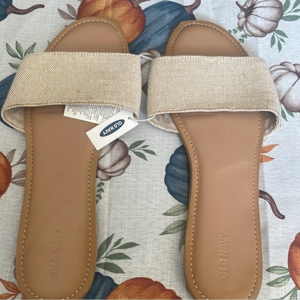 Old Navy Fabric Slide Sandals - Picture 3 of 6